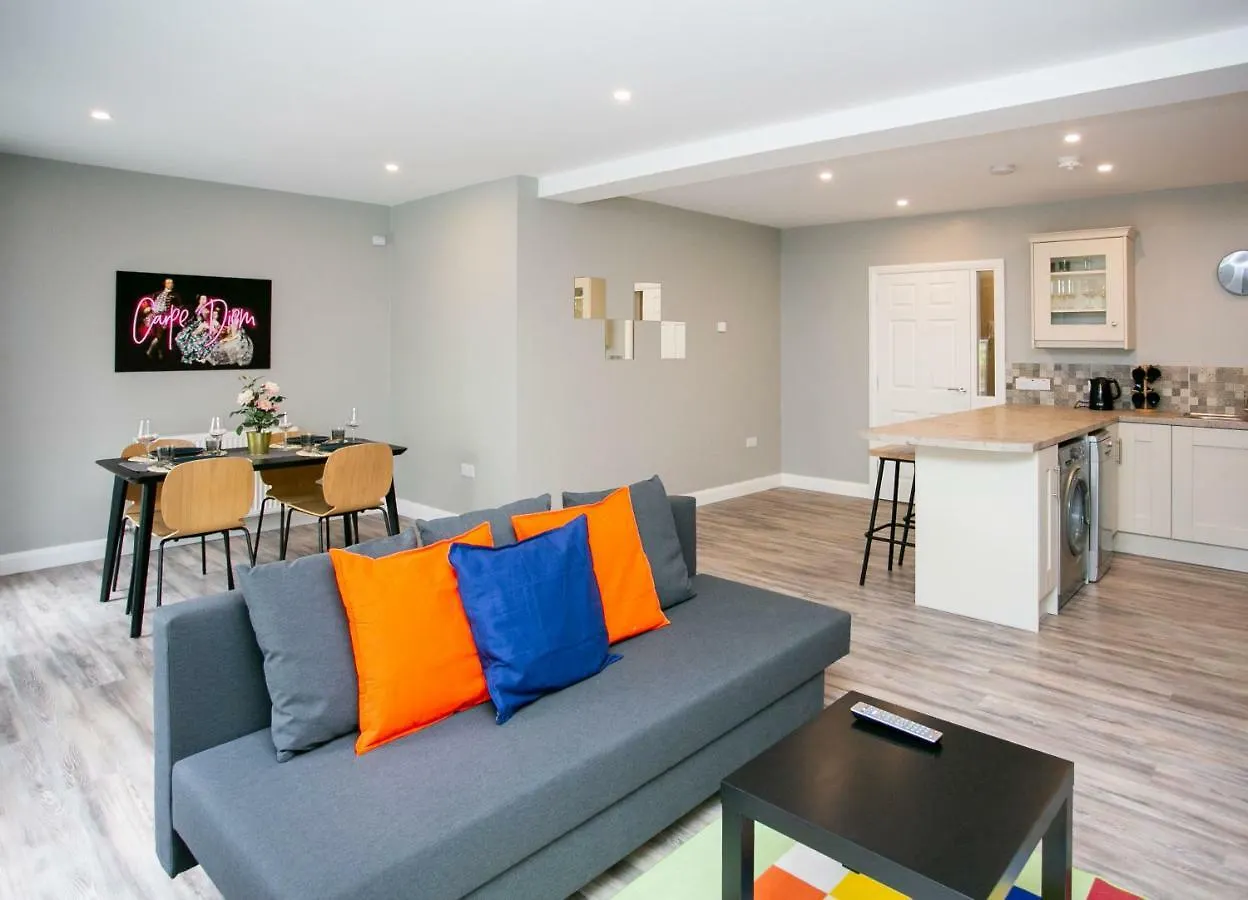 University Road Apartments بلفاست