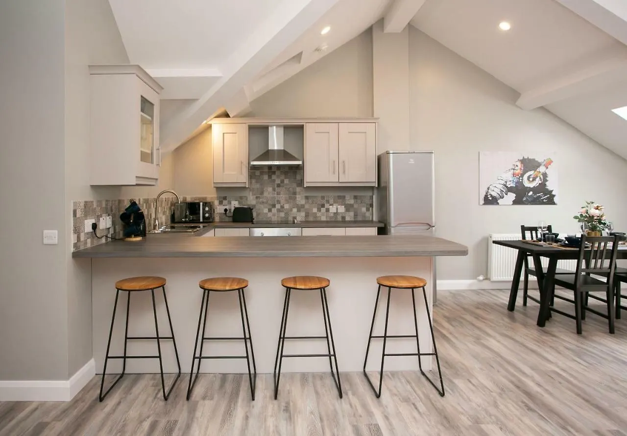 University Road Apartments بلفاست 0*,