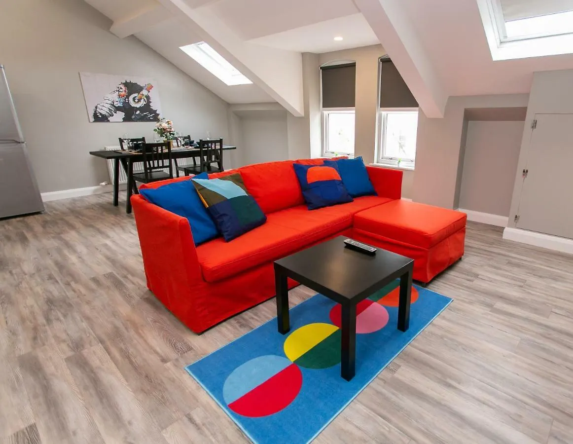 University Road Apartments بلفاست 0*,